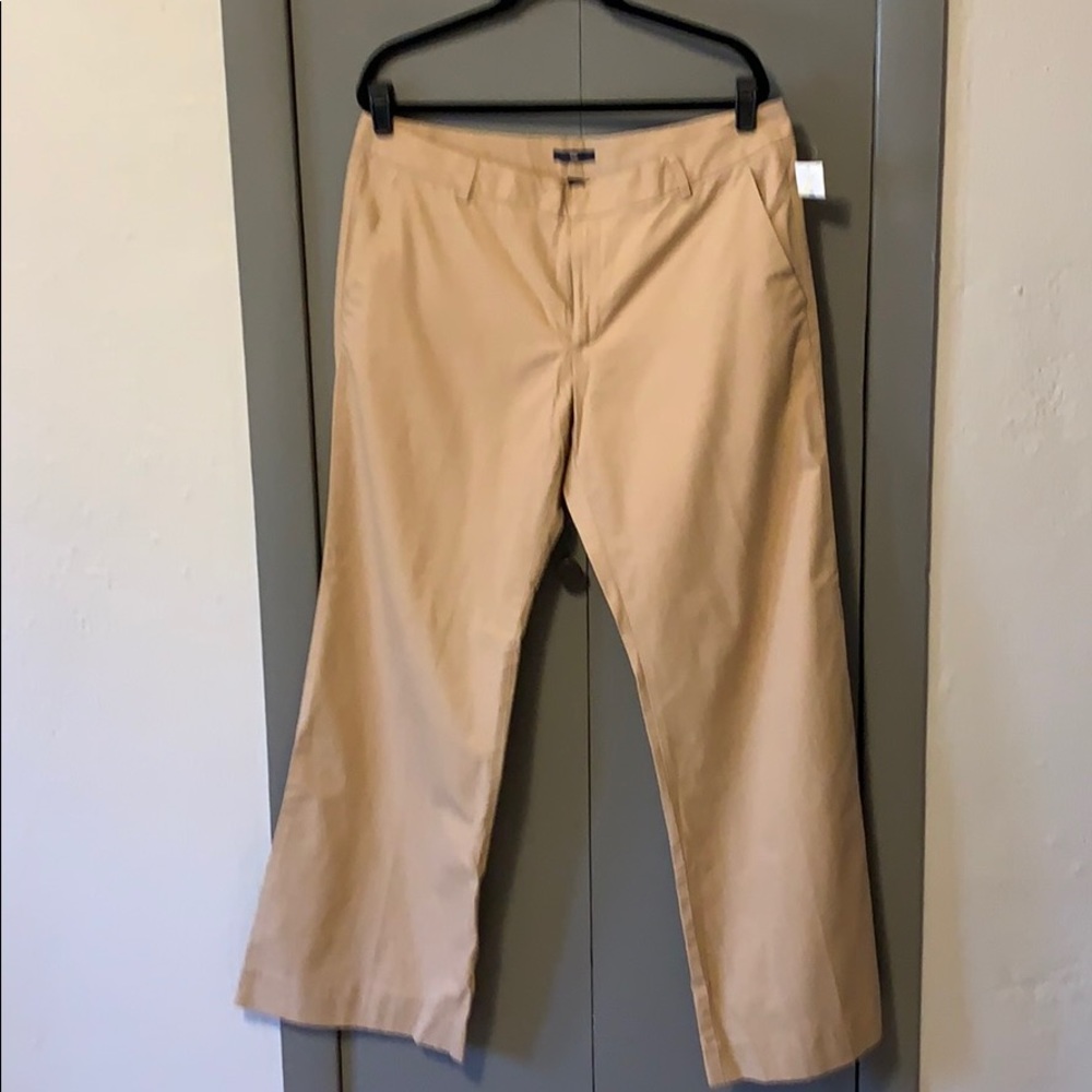 🌟🌟Gap wide leg flare khakis. Six 16 NWT🌟🌟